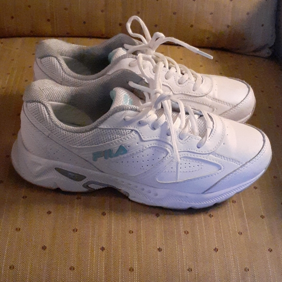 fila memory glimpse walking shoe